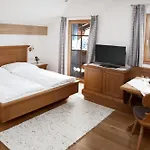 Filzenhof Apartamento *